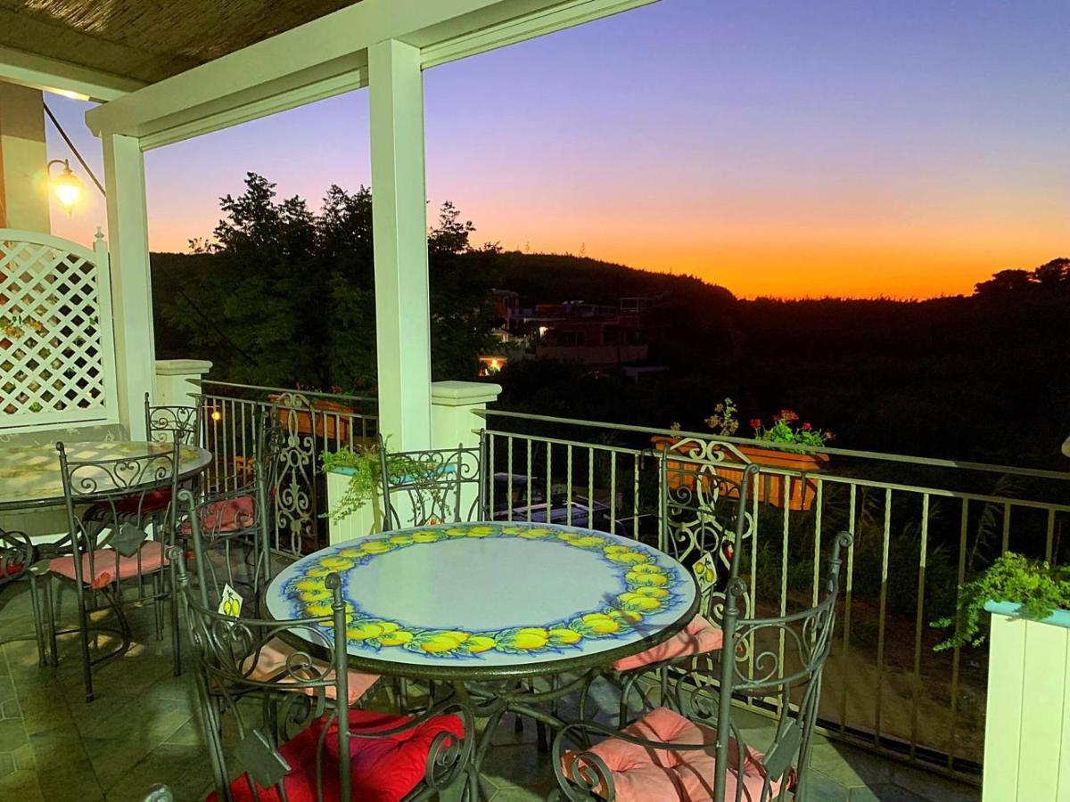 Hotel Isolabella Вентолене Экстерьер фото