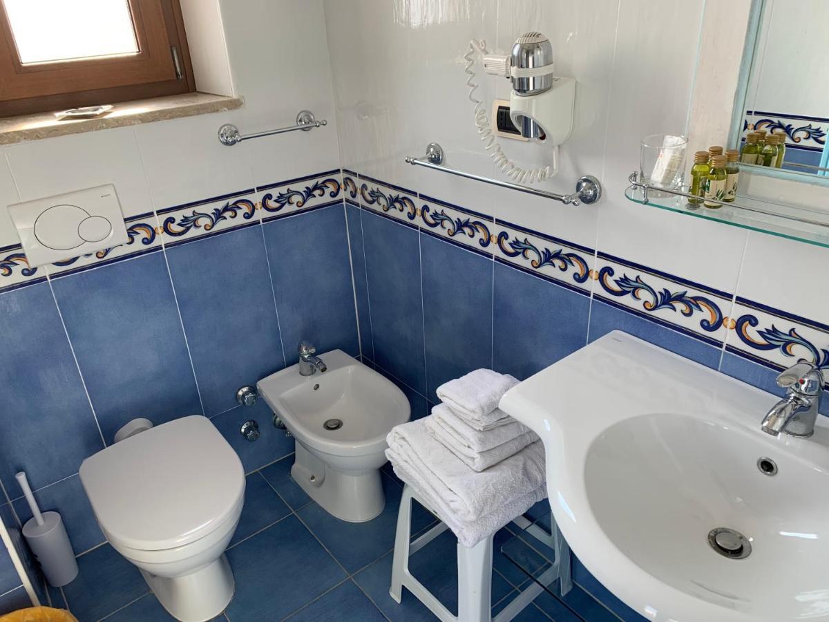Hotel Isolabella Вентолене Экстерьер фото