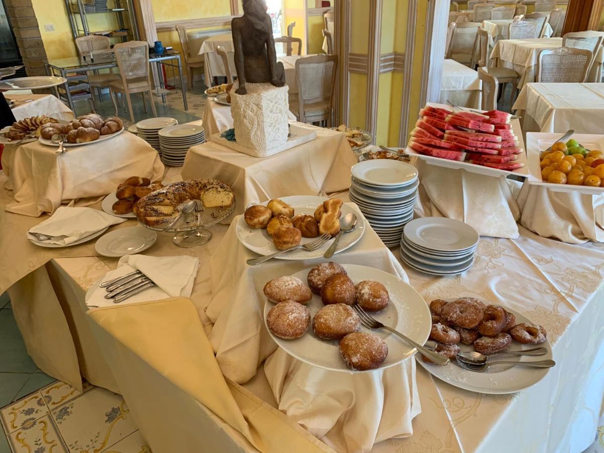 Hotel Isolabella Вентолене Экстерьер фото